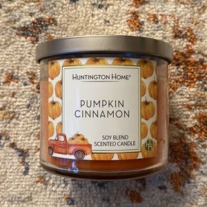 Hungington Home candle